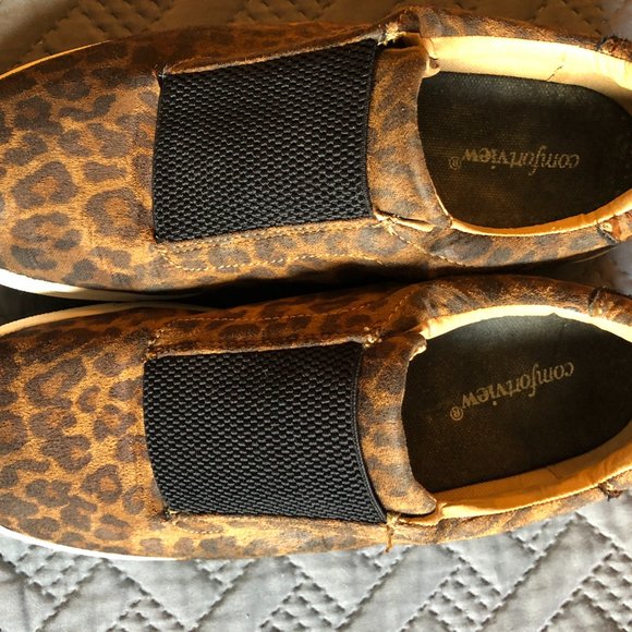 Shoes-See individual pricing in description-All sized 10M - Picture 13 of 16